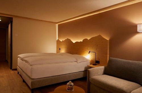 Lauenen Hotel | Hotel Alpenland