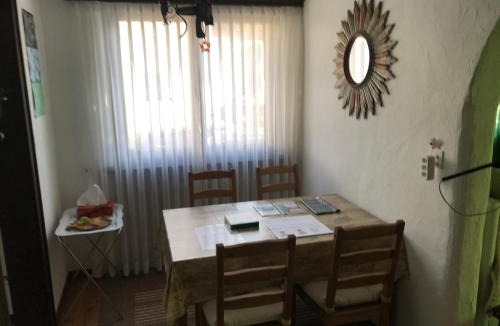 Klosters Platz Apartment | TOP LOCATION - Klosters center - 130m distance to ski lift Parsenn Gotschnabahn and railway station Klosters Platz - direct connection to Davos