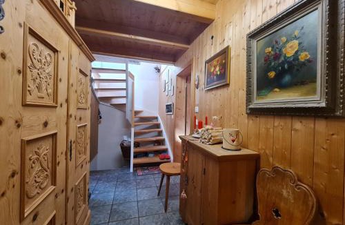 Klosters-Serneus House | Ferienhaus & Ferienwohnung Wiñay Wayna Gotschna Blick Klosters