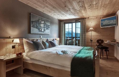 Klosters-Serneus Hotel | Berghaus Alpenrösli