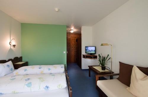 Busserach Hotel | Hotel Bahnhof