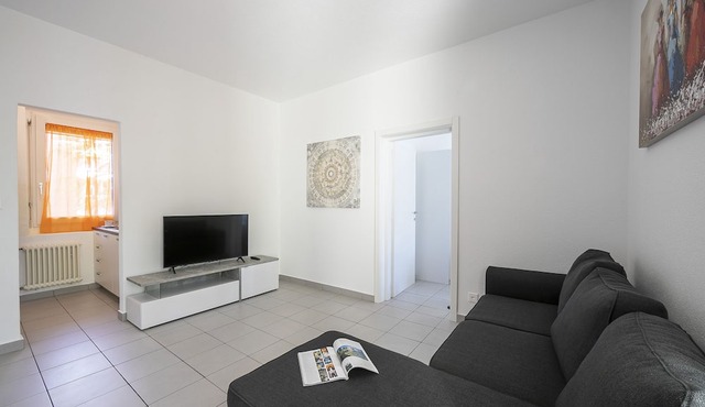 Casa Palma - Family Apartment with Parking, Lugano, Switzerland