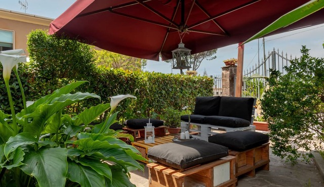 Apartment 'Le 7 Calle - Ground Floor' with Shared Garden and Wi-Fi