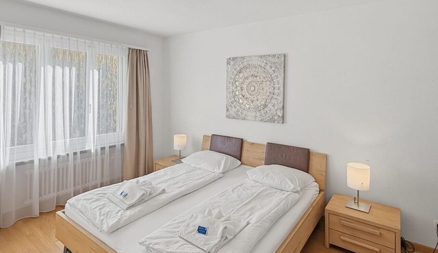 Beautiful, quite and very central 2BR flat (Sky3)