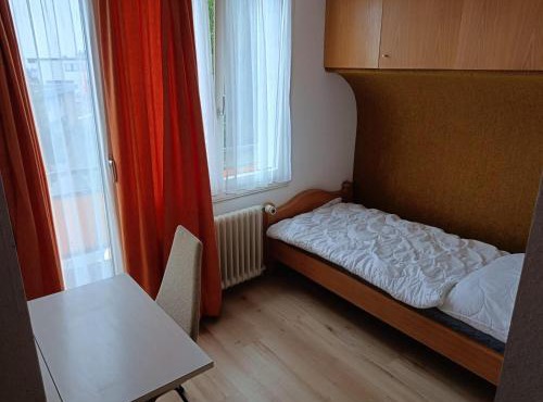 Adrenalin Backpackers Hotel