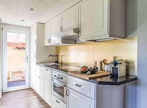 Apartment Verschlafen- in sanfte Hügel eingebettet- by Interhome