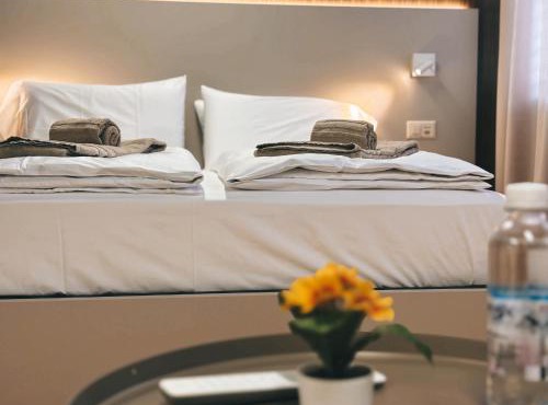 B-ROOMS Bleisure Hotel - Lugano district