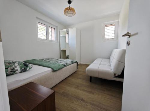 Premium furnished residence for business and family stays - Grandson