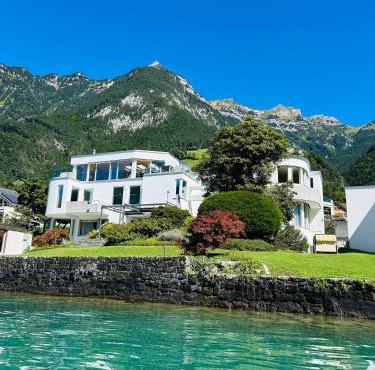 Exclusive Lake Access Villa Studio