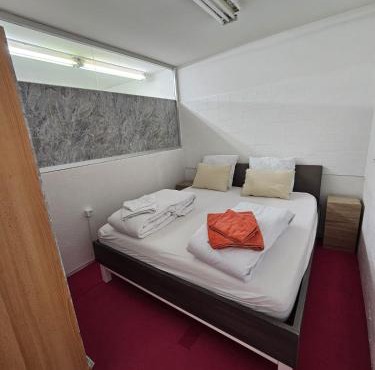 Galaxy Apartment - 3 Rooms - Chur Old Town