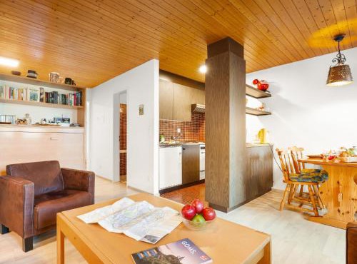 Apartment Aragon E112 by Interhome