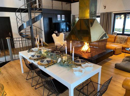 Ski-InOut 4BR Alpen Chalet, Views & Fire