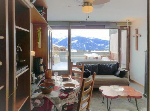 Studio Jeanne D'Arc Apt- E-36 by Interhome